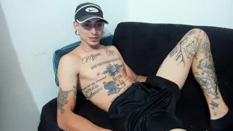 Snapshot of methodicxxx chatting on January 23, 1:51 am xxxxxxxxxmethodicxxxxxxxxx online show from January 23, 1:51 am