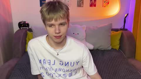 Arthur online show from March 17, 9:51 pm