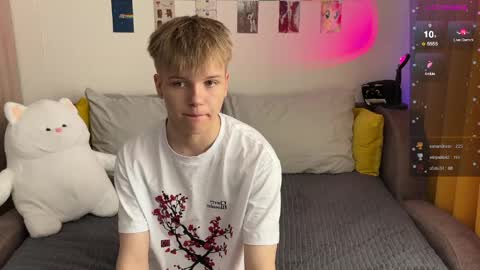 Arthur online show from April 4, 2:36 pm