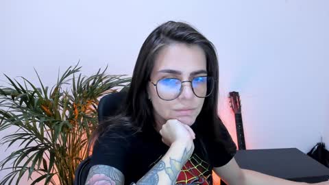 Meurif online show from February 7, 8:42 pm