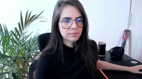 Meurif online show from October 19, 1:12 pm