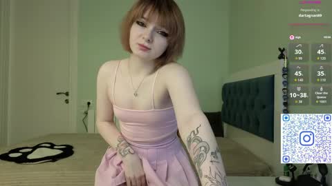 Mavis online show from April 19, 10:01 pm