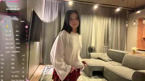 Snapshot of mewpuff chatting on June 30, 9:05 pm mewpuff online show from June 30, 9:05 pm