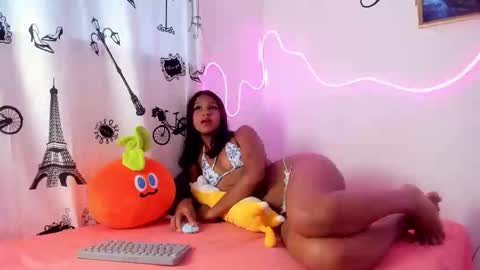 mey lara online show from September 18, 9:50 pm
