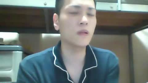 Snapshot of mgnhiroyuki chatting on September 21, 5:47 pm mgnhiroyuki online show from September 21, 5:47 pm