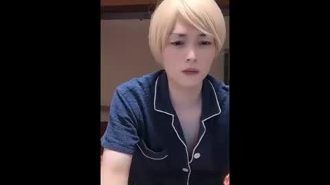 Snapshot of mgnhiroyuki chatting on October 9, 10:02 am mgnhiroyuki online show from October 9, 10:02 am