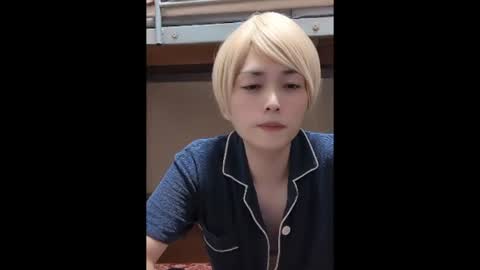 Snapshot of mgnhiroyuki chatting on October 12, 3:55 pm mgnhiroyuki online show from October 12, 3:55 pm