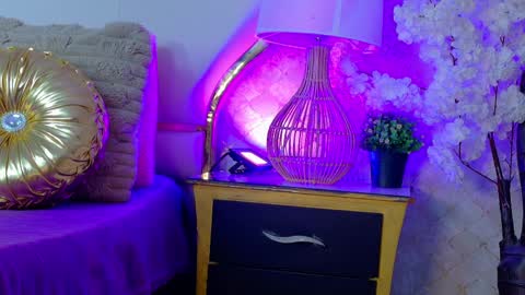 Mhia  online show from April 2, 12:58 pm