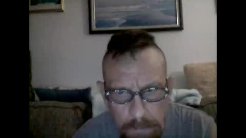 mhitch924 online show from May 28, 1:36 am