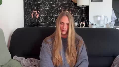 Misha online show from April 18, 1:59 pm