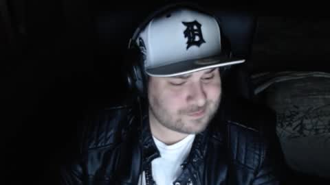 Snapshot of mi_vida21 chatting on February 27, 5:24 pm just ask online show from February 27, 5:24 pm