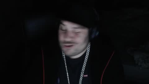 Snapshot of mi_vida21 chatting on March 27, 6:18 pm just ask online show from March 27, 6:18 pm