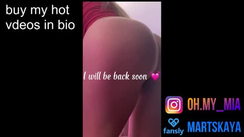 Snapshot of mia4sin chatting on October 9, 9:51 am Mia Martskaya online show from October 9, 9:51 am
