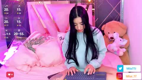 Mia online show from December 22, 3:03 am