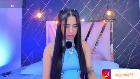 Mia online show from June 13, 2:53 am