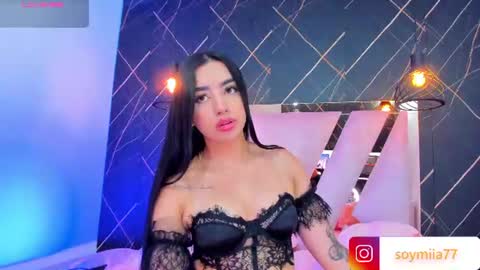 Mia online show from July 19, 1:20 am