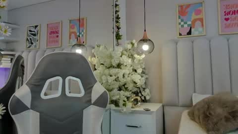 Snapshot of mia__bailey_ chatting on June 2, 3:08 am mia__bailey_ online show from June 2, 3:08 am