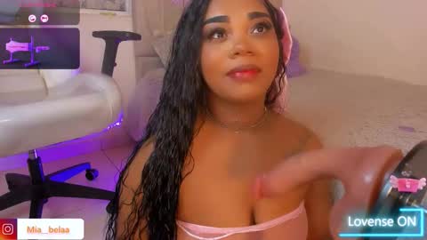 Snapshot of mia__bela chatting on October 12, 9:36 pm Naii STREAMING SCHEDULE 500 - 1000 GMT-5 online show from October 12, 9:36 pm
