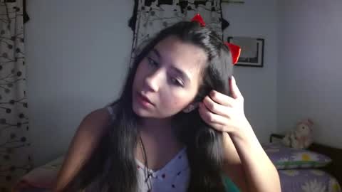 Snapshot of mia__lopez_ chatting on February 12, 4:23 am Mia online show from February 12, 4:23 am