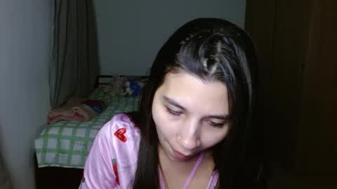 Snapshot of mia__lopez_ chatting on October 16, 12:11 am Mia online show from October 16, 12:11 am