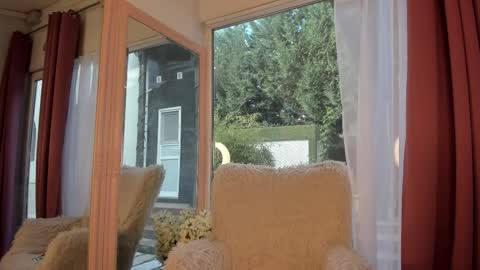 Snapshot of mia__milan chatting on October 10, 6:34 am Mia  Milan online show from October 10, 6:34 am