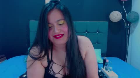 C A L L  M E  M I A  online show from November 3, 4:58 am