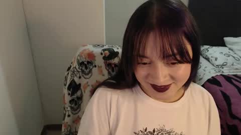 mia online show from January 3, 12:43 am