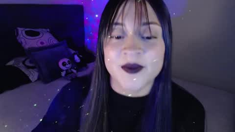 mia online show from January 28, 1:18 am