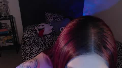 mia online show from November 23, 2:00 am