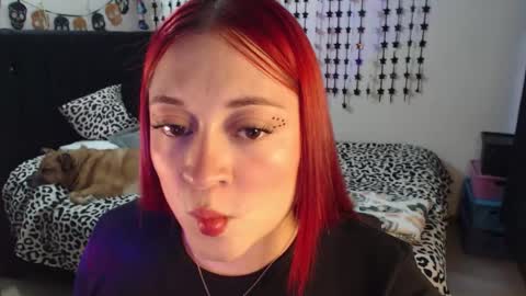 mia online show from February 25, 11:03 pm