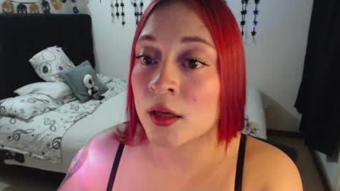 mia online show from April 2, 1:25 am