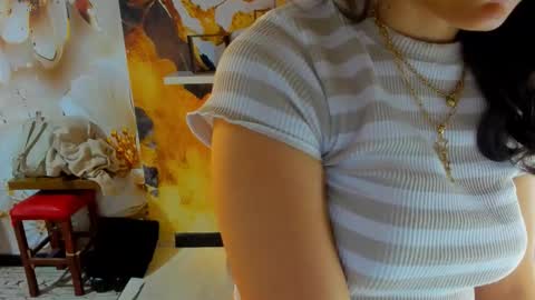 Mia and Kenai online show from January 7, 7:27 pm