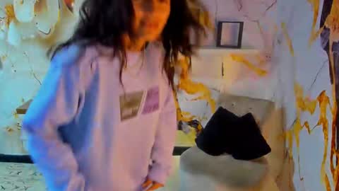 Mia and Kenai online show from January 9, 7:04 pm