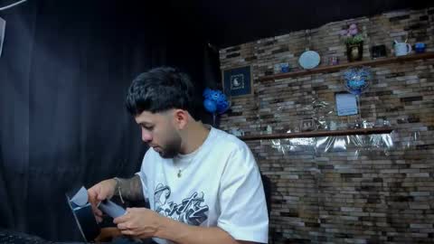 Snapshot of mia_and_vincentt chatting on September 22, 4:03 am Mia and vincentt model indepent online show from September 22, 4:03 am