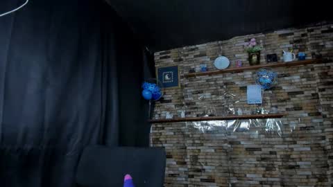 Snapshot of mia_and_vincentt chatting on September 24, 4:16 am Mia and vincentt model indepent online show from September 24, 4:16 am