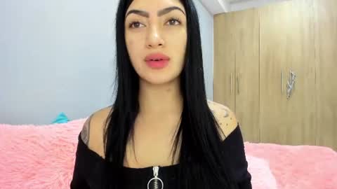 mia_belmonte online show from July 30, 11:31 am