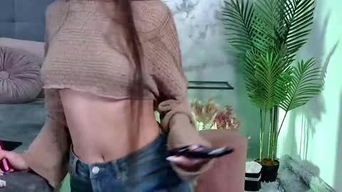 Freya Allen online show from February 17, 9:19 pm