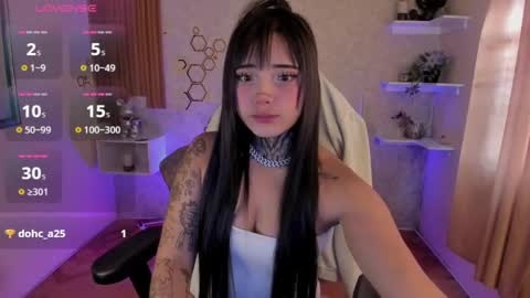 Mia online show from September 19, 4:07 pm