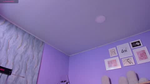 mia online show from October 21, 11:22 am