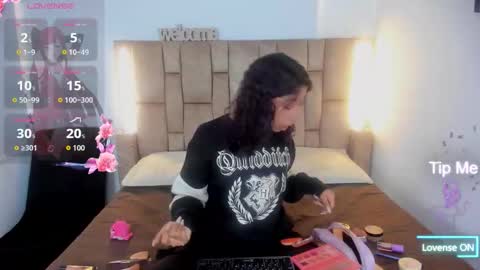 mia_cavallii online show from March 7, 12:02 pm