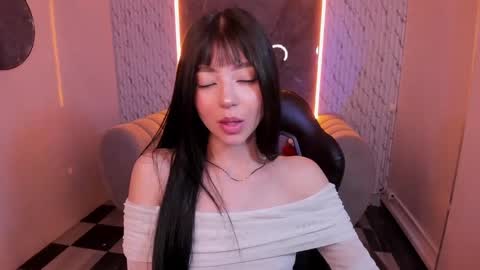 mia_collins_b online show from October 9, 12:58 pm