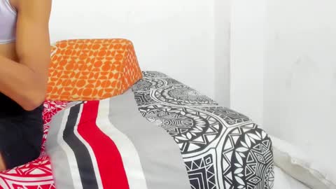 Mia Conde online show from February 4, 1:06 pm