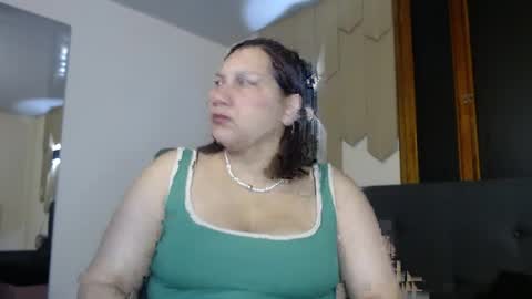 Mia online show from April 14, 1:22 am