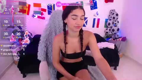 mia_cute_girl online show from July 6, 3:03 pm