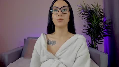 Sarah Luna online show from April 25, 11:24 am