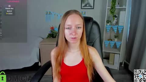 Snapshot of mia_e1fie chatting on October 11, 6:01 am mia_e1fie online show from October 11, 6:01 am