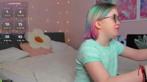 Mia online show from February 7, 2:59 am