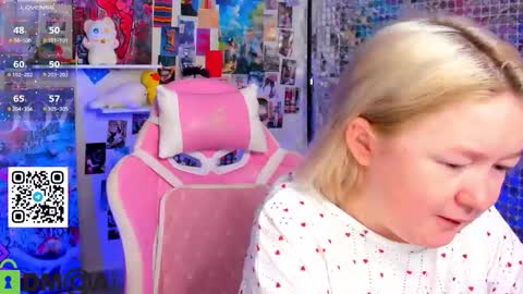 Mia online show from March 21, 3:11 am