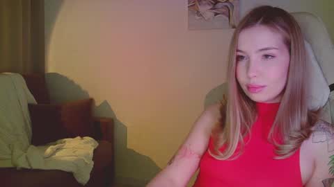 Snapshot of mia_fleur_ chatting on May 12, 5:54 pm Mia online show from May 12, 5:54 pm