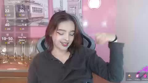 Mia online show from January 6, 1:15 pm